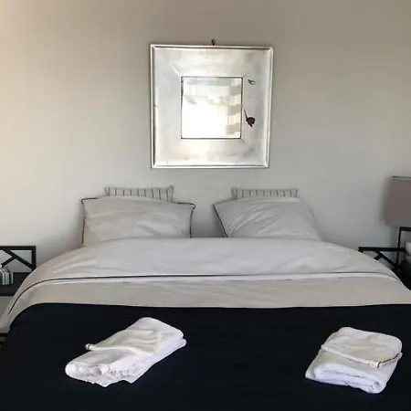 Escale Euro Airport Bale Mulhouse Freiburg Apartmán Saint-Louis (Haut-Rhin)